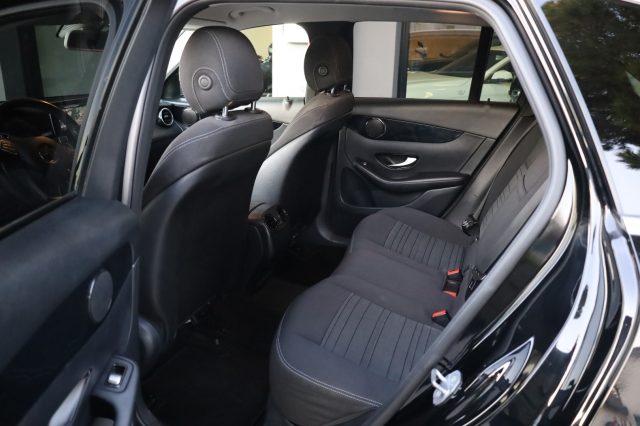 MERCEDES-BENZ GLC 220 usata 64