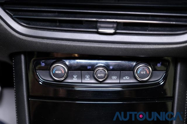 OPEL Grandland usata, con Autoradio digitale