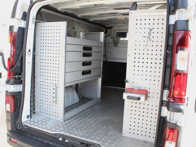 OPEL Vivaro usata, con Boardcomputer
