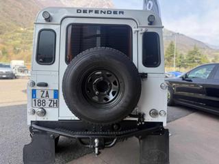 LAND ROVER Defender usata 6