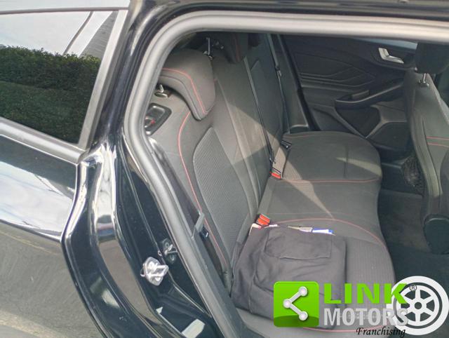 FORD Focus usata, con Park Distance Control