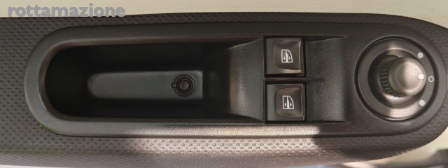 RENAULT Twingo usata 13