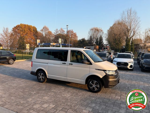 VOLKSWAGEN Caravelle usata, con Boardcomputer