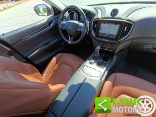MASERATI Ghibli usata, con Sensori di parcheggio posteriori
