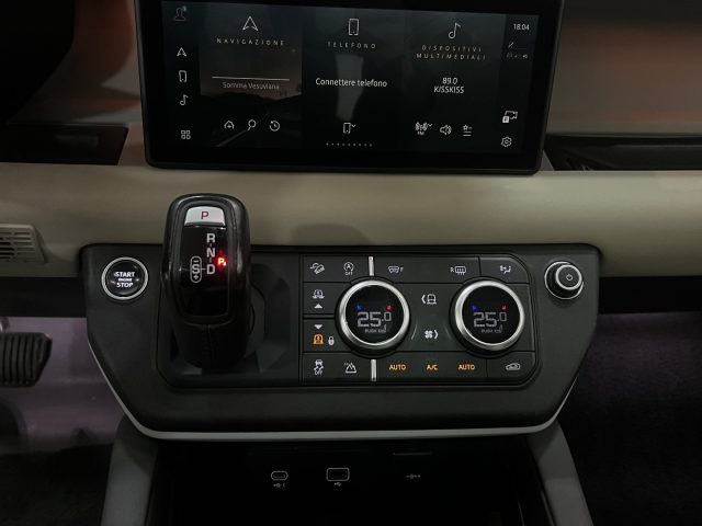 LAND ROVER Defender usata, con Regolazione elettrica sedili
