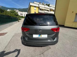 VOLKSWAGEN Touran usata, con Cerchi in lega