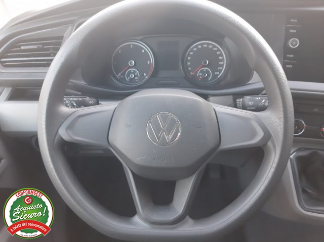 VOLKSWAGEN Transporter usata, con MP3