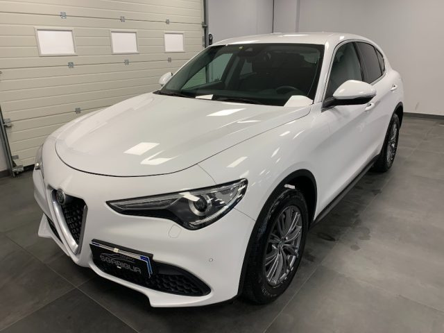 ALFA ROMEO Stelvio usata, con Volante multifunzione