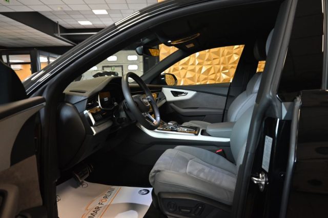 AUDI Q8 usata 19