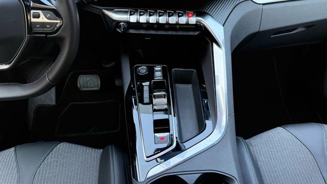 PEUGEOT 3008 usata, con USB