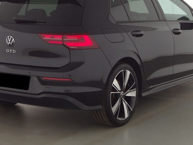 VOLKSWAGEN Golf usata, con Controllo automatico clima