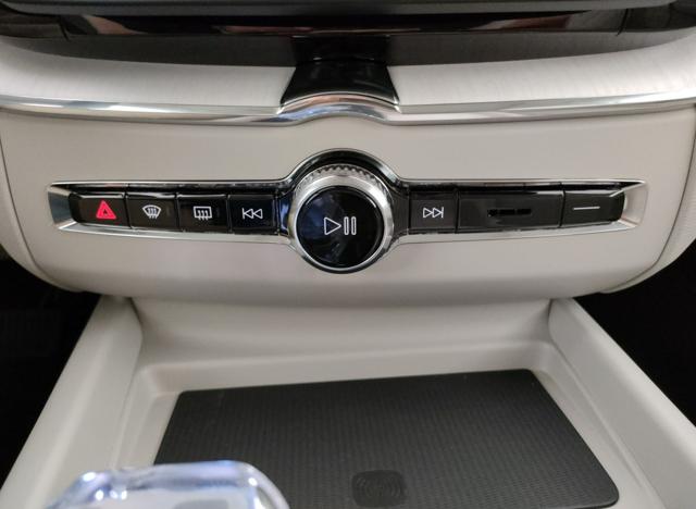 VOLVO XC60 usata, con USB