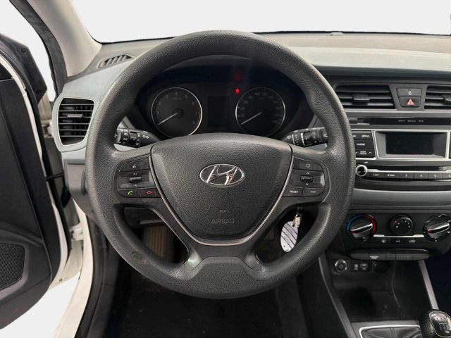 HYUNDAI i20 usata, con Chiusura centralizzata