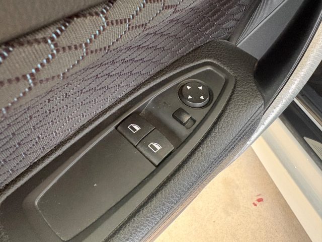 BMW 118 usata, con Specchietti laterali elettrici