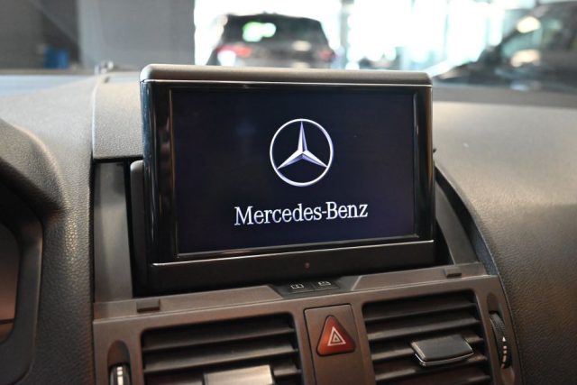 MERCEDES-BENZ C 200 usata 44