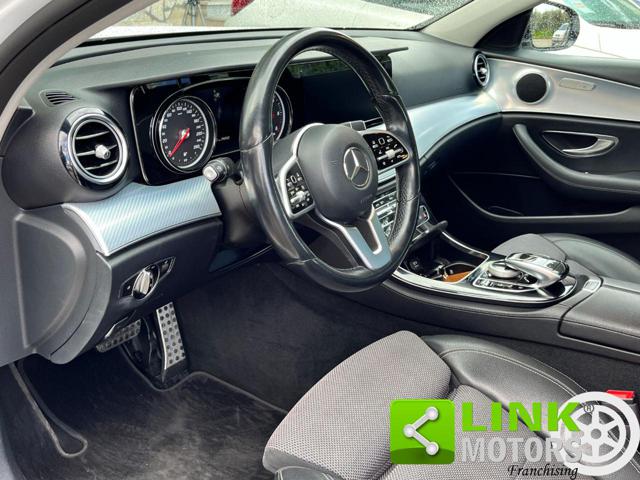 MERCEDES-BENZ E 200 usata, con Chiusura centralizzata