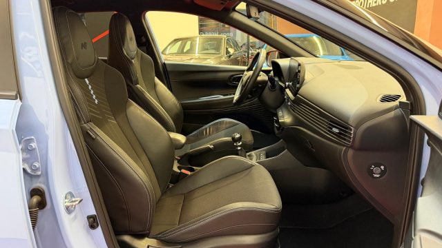 HYUNDAI i20 usata, con Park Distance Control