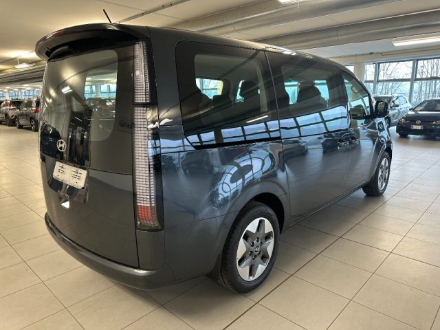 HYUNDAI Staria usata, con Alzacristalli elettrici