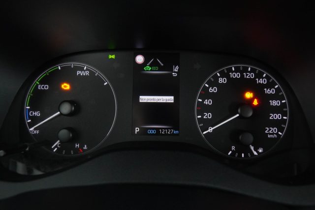 TOYOTA Yaris usata 11
