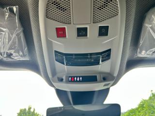 JEEP Avenger usata, con Sedile posteriore sdoppiato