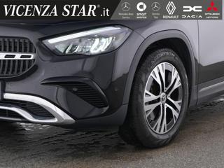 MERCEDES-BENZ GLA 180 usata, con Airbag