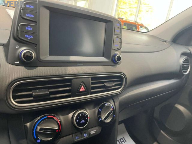 HYUNDAI Kona usata, con USB