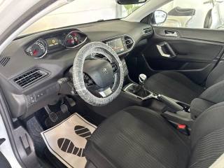 PEUGEOT 308 usata, con Airbag testa