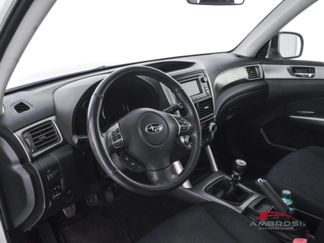 SUBARU Forester usata 7