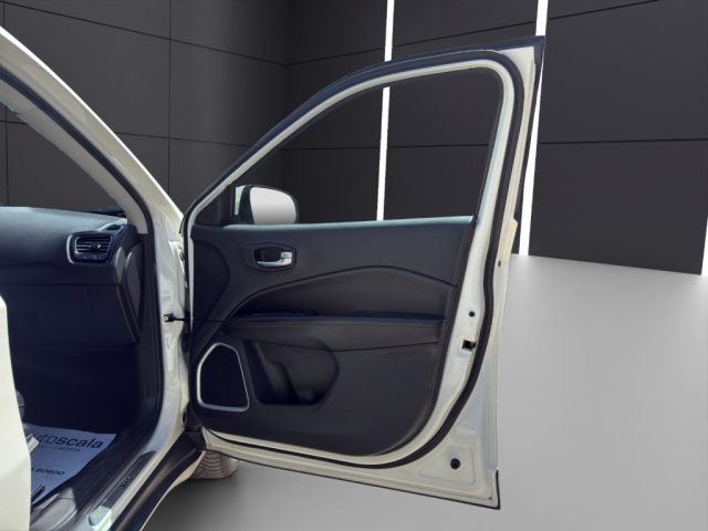 JEEP Compass usata, con Servosterzo