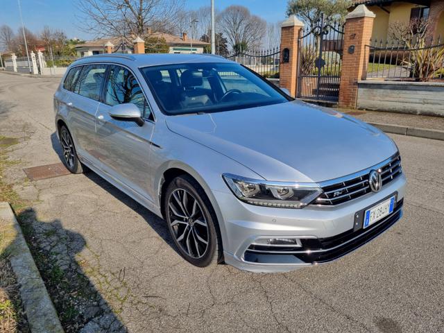 VOLKSWAGEN Passat Variant usata, con Airbag