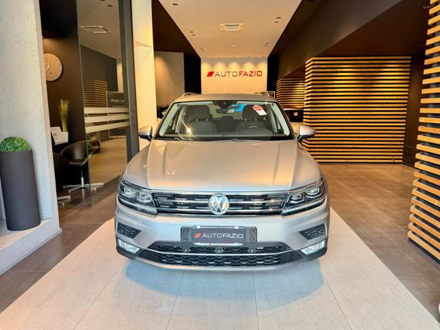 VOLKSWAGEN Tiguan usata, con Specchietti laterali elettrici