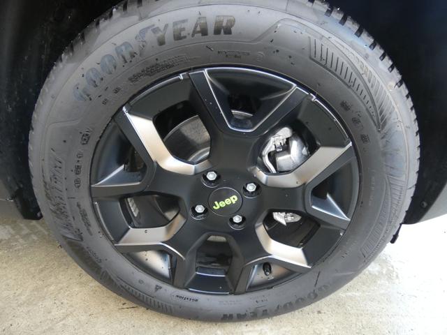 JEEP Avenger usata, con Sedile posteriore sdoppiato