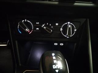 VOLKSWAGEN Taigo usata 29