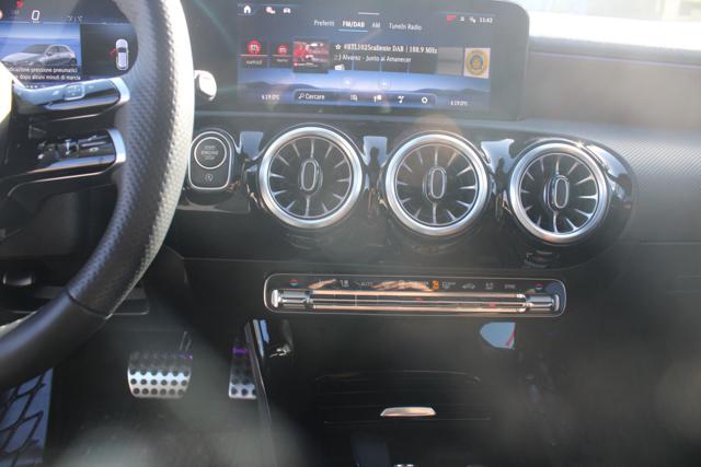 MERCEDES-BENZ A 180 usata, con Chiusura centralizzata
