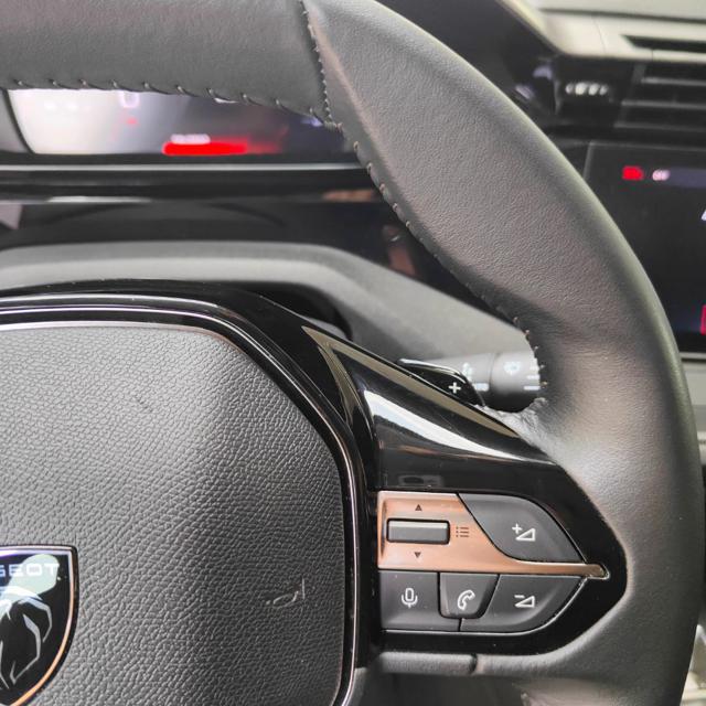 PEUGEOT 308 usata, con Sistema di navigazione