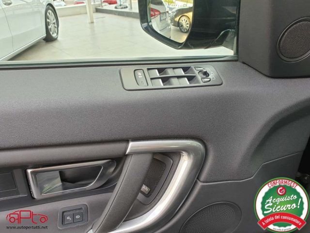 LAND ROVER Discovery Sport usata, con Autoradio