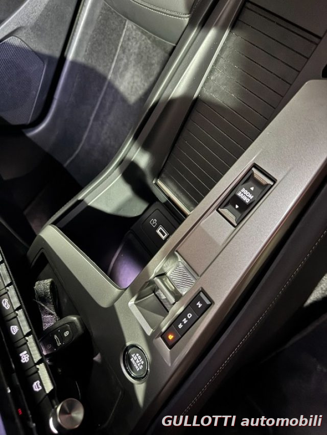PEUGEOT 308 usata, con Volante multifunzione