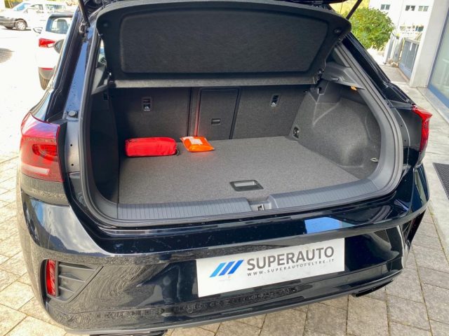VOLKSWAGEN T-Roc usata, con Sensori di parcheggio posteriori
