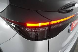 TOYOTA Yaris Cross usata 9