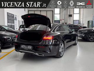 MERCEDES-BENZ E 220 usata, con Park Distance Control