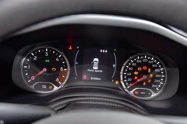 JEEP Renegade usata, con USB