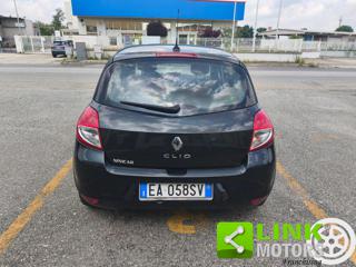 RENAULT Clio usata, con Autoradio