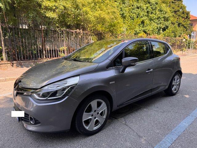 RENAULT Clio usata, con Climatizzatore
