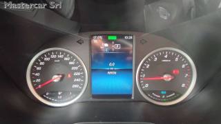 MERCEDES-BENZ GLC 300 usata, con USB