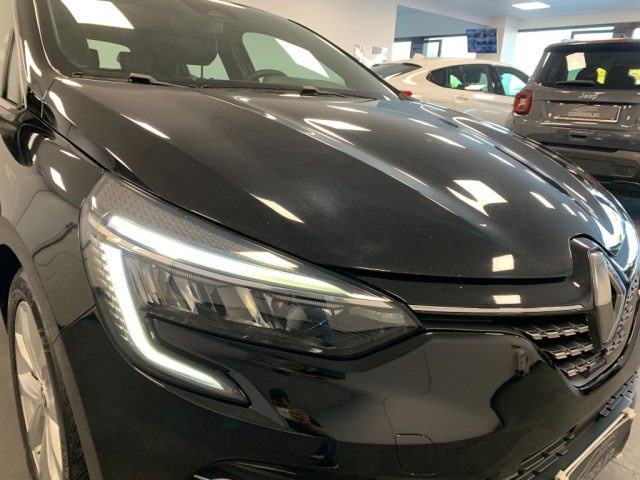 RENAULT Clio usata, con Sensori di parcheggio posteriori