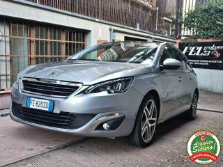 PEUGEOT 308 usata, con Airbag