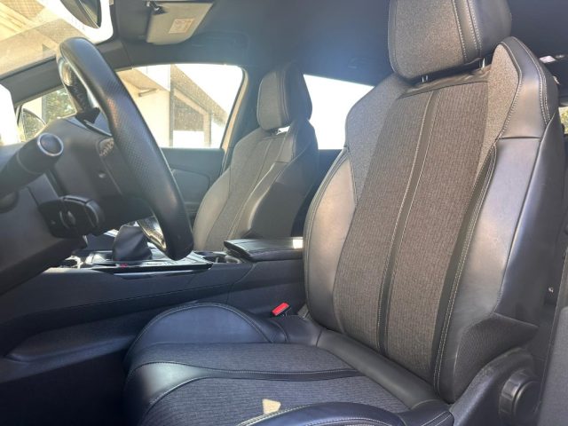 PEUGEOT 3008 usata, con Autoradio