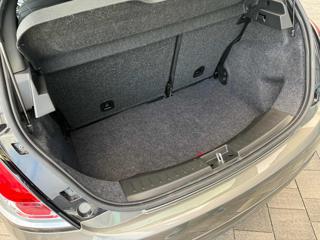 LANCIA Ypsilon usata, con USB