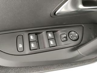 PEUGEOT 2008 usata, con Servosterzo