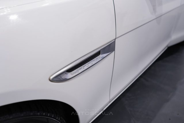 JAGUAR XE usata 33